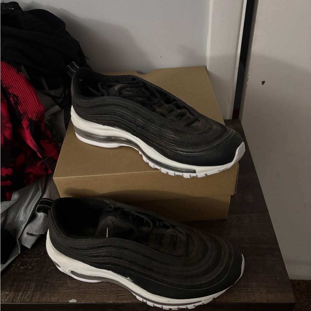 Boys grade school Black and White Air Max 97 Sneakers